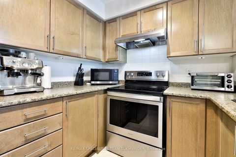 Photo 7 at 2201 - 18 Spring Garden Avenue, Willowdale East, Toronto