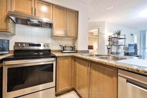 Photo 8 at 2201 - 18 Spring Garden Avenue, Willowdale East, Toronto