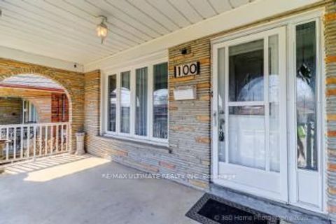 Photo 1 at 100 Newlands Avenue, Birchmount, Toronto