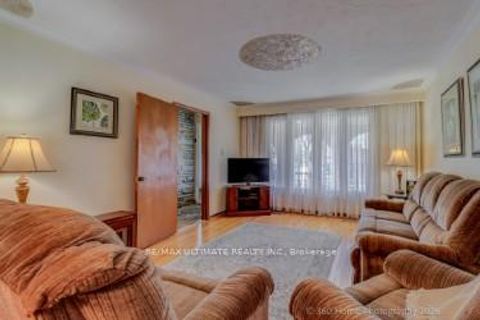 Photo 9 at 100 Newlands Avenue, Birchmount, Toronto