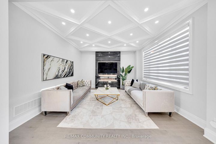Photo 17 at 10 Nigh Drive, Middlefield, Markham