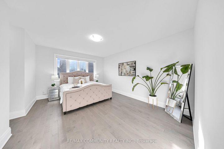 Photo 31 at 10 Nigh Drive, Middlefield, Markham