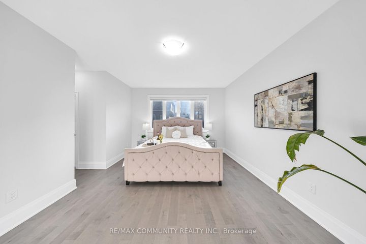 Photo 32 at 10 Nigh Drive, Middlefield, Markham