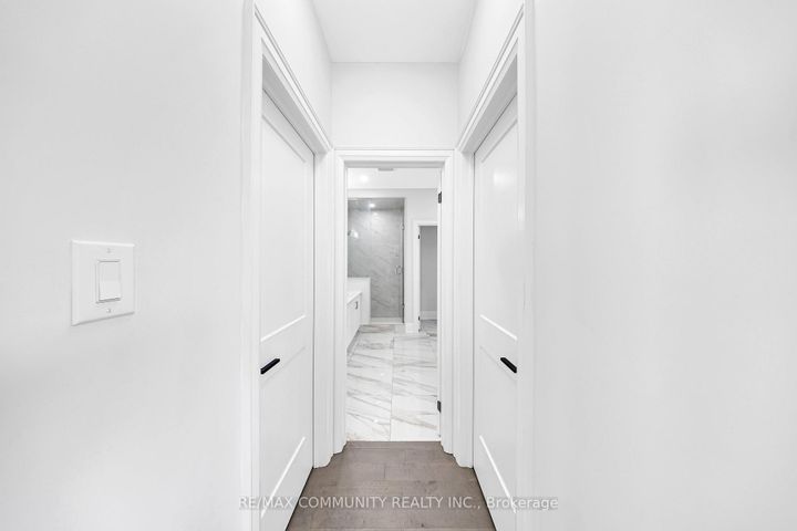 Photo 34 at 10 Nigh Drive, Middlefield, Markham
