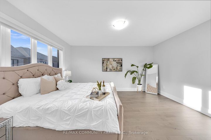 Photo 39 at 10 Nigh Drive, Middlefield, Markham