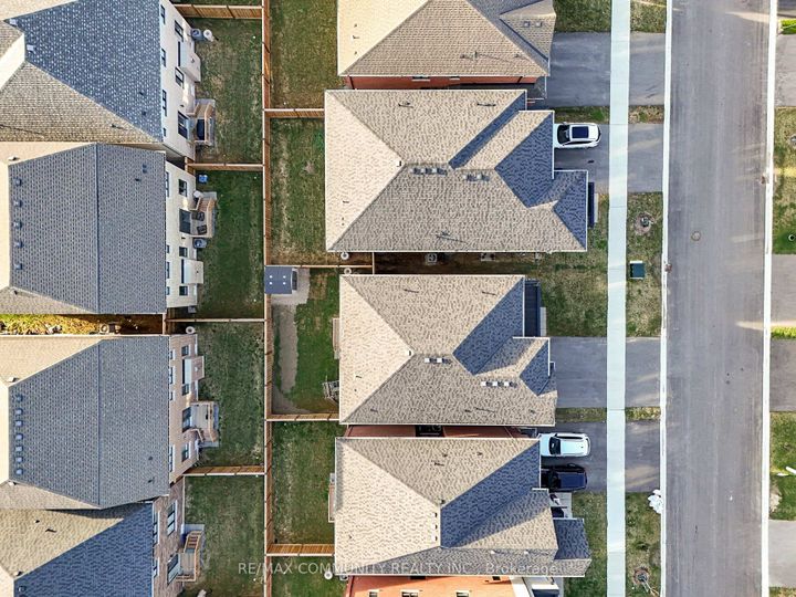 Photo 44 at 10 Nigh Drive, Middlefield, Markham