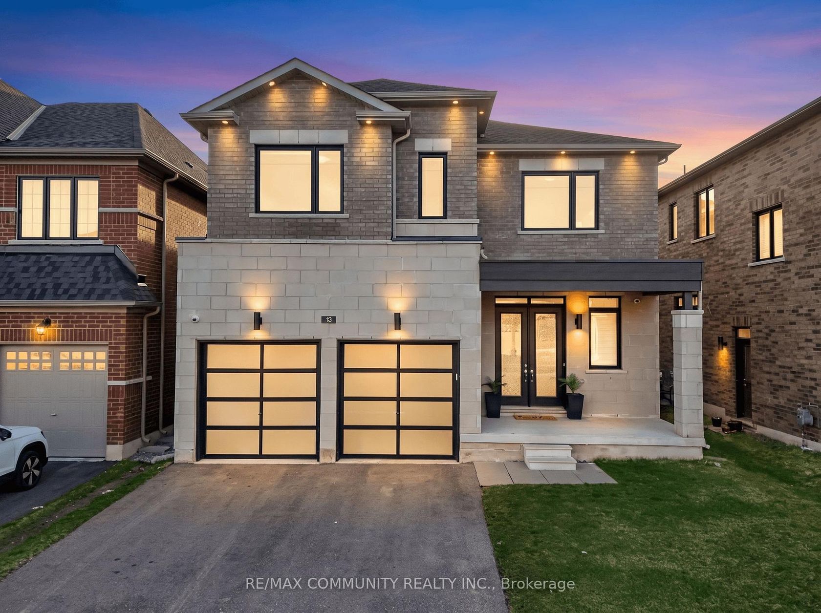 10 Nigh Drive, Middlefield, Markham 2