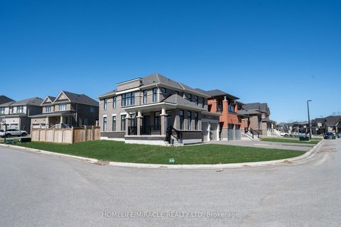 Photo 1 at 1 Ainslie Hill Crescent, Sutton & Jackson's Point, Georgina