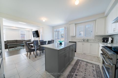 Photo 15 at 1 Ainslie Hill Crescent, Sutton & Jackson's Point, Georgina