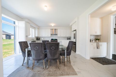 Photo 16 at 1 Ainslie Hill Crescent, Sutton & Jackson's Point, Georgina