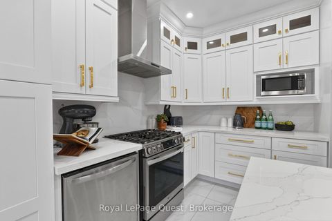 Photo 5 at 153 Woodbury Crescent, Summerhill Estates, Newmarket