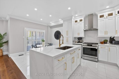 Photo 6 at 153 Woodbury Crescent, Summerhill Estates, Newmarket