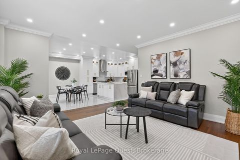 Photo 13 at 153 Woodbury Crescent, Summerhill Estates, Newmarket