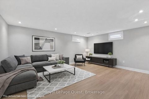 Photo 21 at 153 Woodbury Crescent, Summerhill Estates, Newmarket