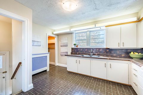 Photo 12 at 19 Nineteenth Street, New Toronto, Toronto