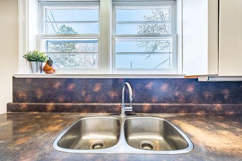 Photo 14 at 19 Nineteenth Street, New Toronto, Toronto