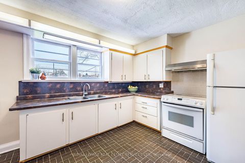 Photo 15 at 19 Nineteenth Street, New Toronto, Toronto