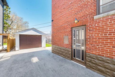 Photo 32 at 19 Nineteenth Street, New Toronto, Toronto