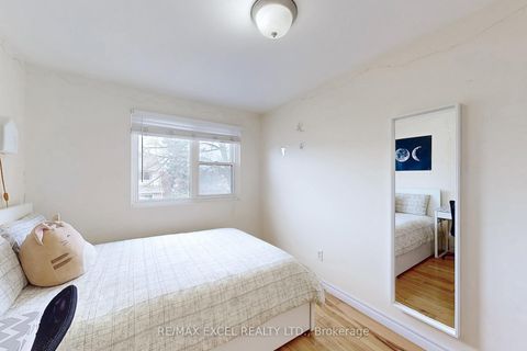 Photo 24 at 11 Sand Fernway, Don Valley Village, Toronto