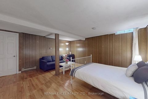 Photo 35 at 11 Sand Fernway, Don Valley Village, Toronto