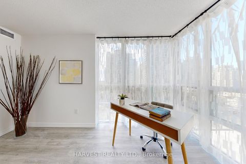 Photo 24 at 908 - 1 Pemberton Avenue, Newtonbrook East, Toronto