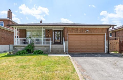 Photo 0 at 17 Altair Avenue, L'Amoreaux, Toronto