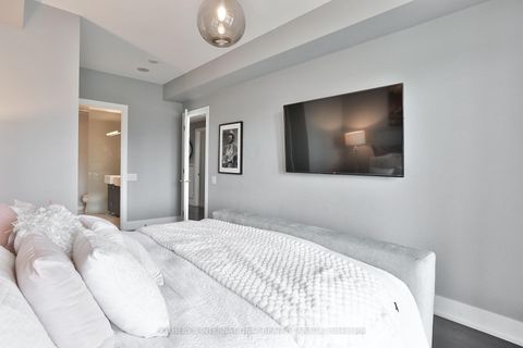 Photo 16 at 811 - 170 Avenue Road, Annex, Toronto