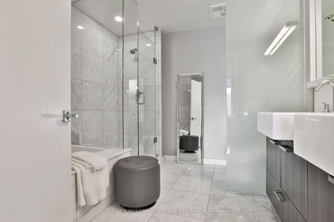 Photo 18 at 811 - 170 Avenue Road, Annex, Toronto