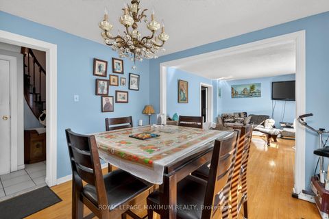 Photo 9 at 3 Muzzo Court, East Woodbridge, Vaughan