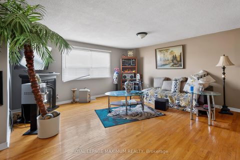 Photo 19 at 3 Muzzo Court, East Woodbridge, Vaughan