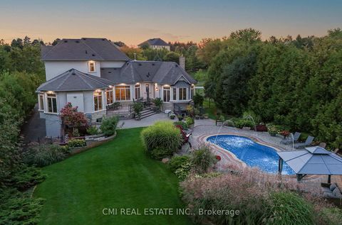 Photo 3 at 776 Woodland Acres Crescent, Rural Vaughan, Vaughan