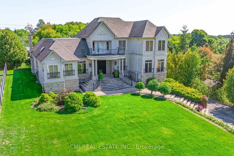 Photo 12 at 776 Woodland Acres Crescent, Rural Vaughan, Vaughan