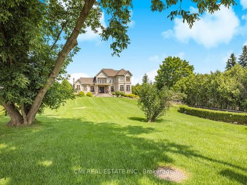Photo 15 at 776 Woodland Acres Crescent, Rural Vaughan, Vaughan