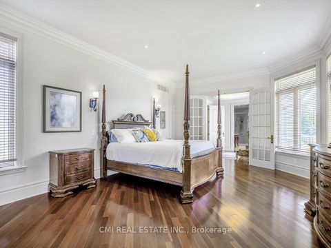 Photo 31 at 776 Woodland Acres Crescent, Rural Vaughan, Vaughan