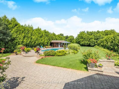 Photo 37 at 776 Woodland Acres Crescent, Rural Vaughan, Vaughan
