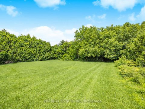 Photo 45 at 776 Woodland Acres Crescent, Rural Vaughan, Vaughan