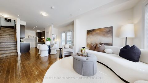 Photo 4 at 82 Hargrave Lane, York Mills, Toronto