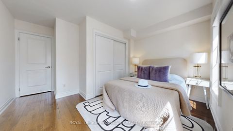 Photo 11 at 82 Hargrave Lane, York Mills, Toronto