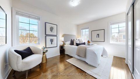 Photo 16 at 82 Hargrave Lane, York Mills, Toronto