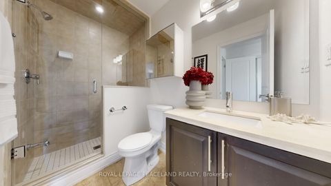 Photo 18 at 82 Hargrave Lane, York Mills, Toronto