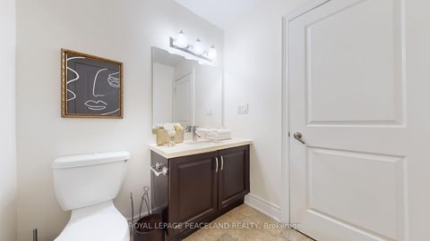 Photo 26 at 82 Hargrave Lane, York Mills, Toronto