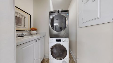 Photo 27 at 82 Hargrave Lane, York Mills, Toronto