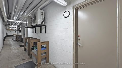 Photo 28 at 82 Hargrave Lane, York Mills, Toronto