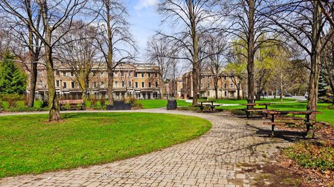 Photo 32 at 82 Hargrave Lane, York Mills, Toronto