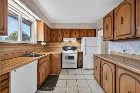 Photo 7 at 14 Stephenfrank Road, Bendale, Toronto