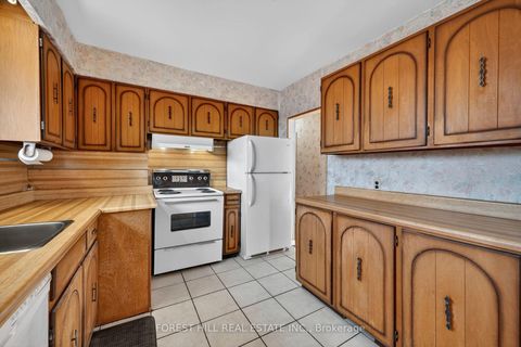 Photo 9 at 14 Stephenfrank Road, Bendale, Toronto