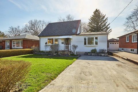 Photo 2 at 20 Cleta Drive, Kennedy Park, Toronto