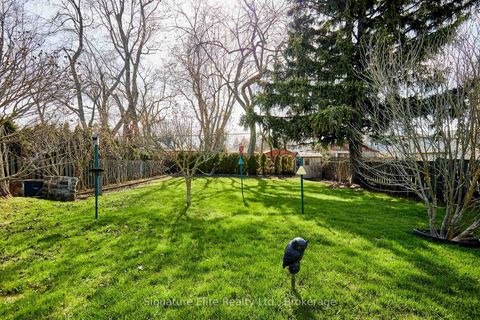Photo 35 at 20 Cleta Drive, Kennedy Park, Toronto