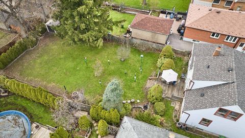 Photo 38 at 20 Cleta Drive, Kennedy Park, Toronto