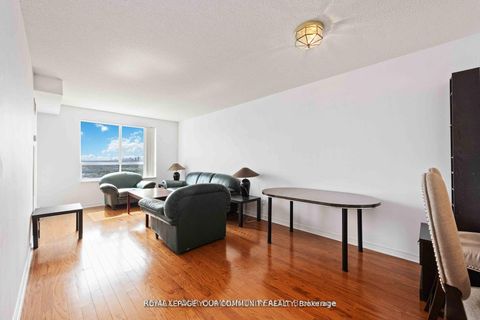 Photo 6 at 909 - 23 Oneida Crescent, Langstaff, Richmond Hill